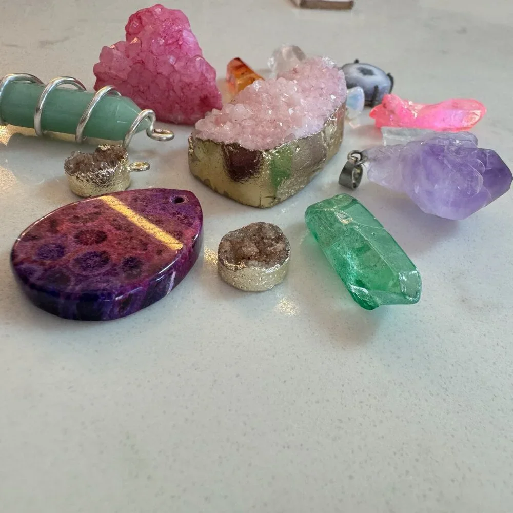Crystal Druzy and Gemstone Pendant Lot with Moonstone and Amethyst - Picture 15 of 16